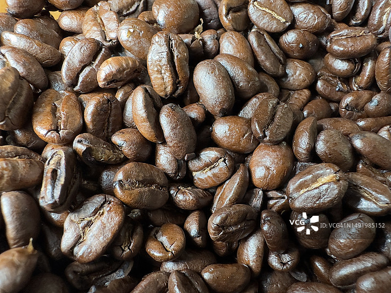 用于热饮的烘焙咖啡豆图片素材