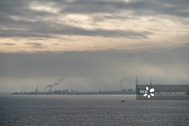 日本千叶海滩上的晨曦图片素材