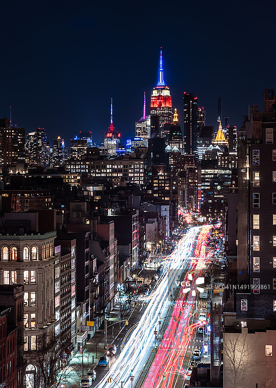 下东区夜景小径和中城天际线图片素材
