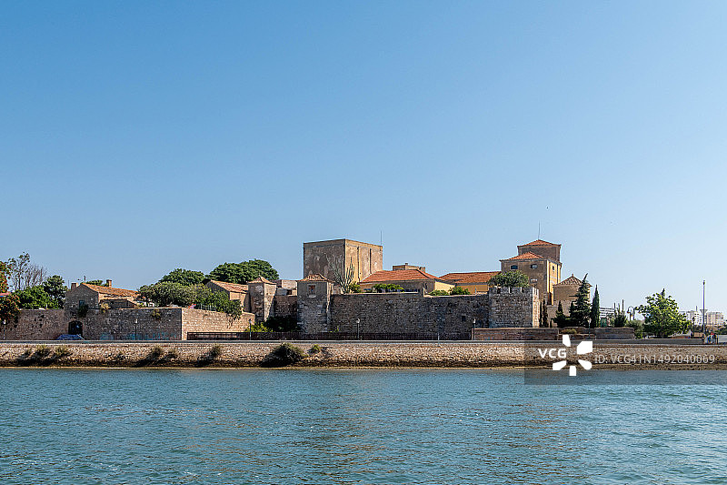 从福尔摩沙河观看法鲁城堡（旧啤酒厂）图片素材