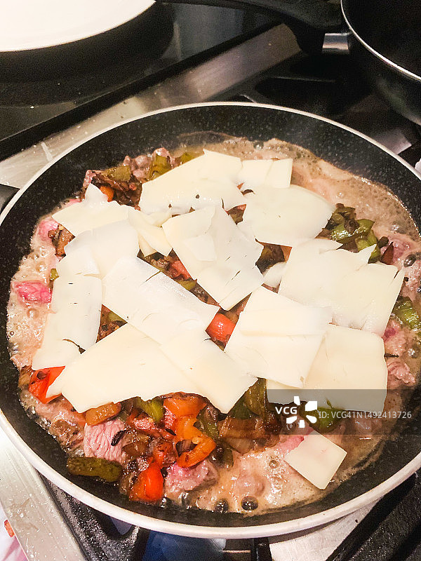 自制费城牛肉芝士馅料图片素材