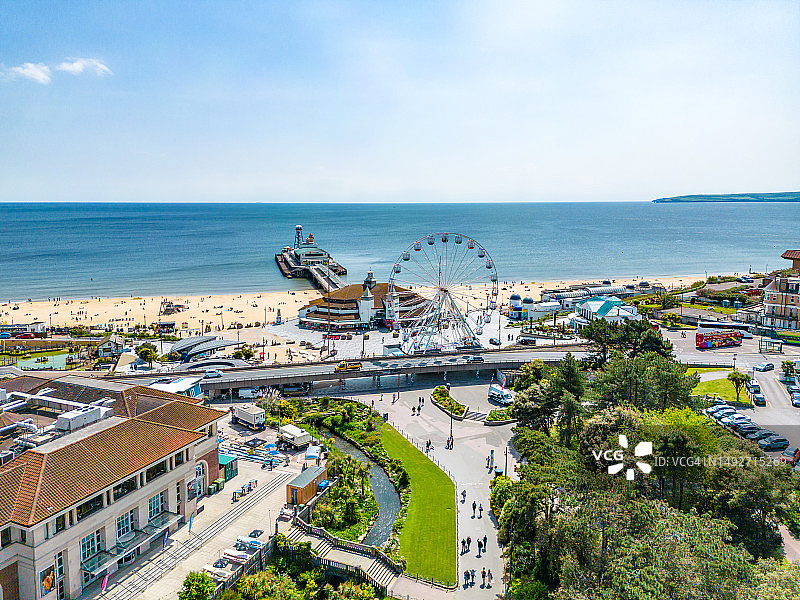 伯恩茅斯海滨及凉亭鸟瞰图片素材