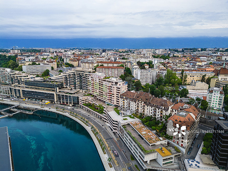日出时分的日内瓦航拍景观图片素材