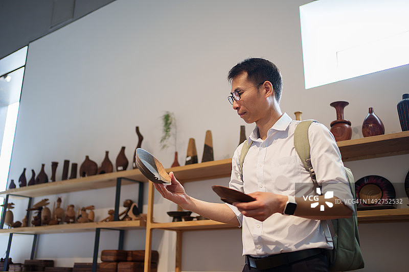 选购手工艺品图片素材