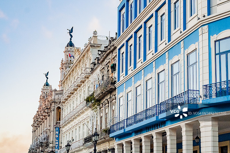 古巴黄昏建筑图片素材