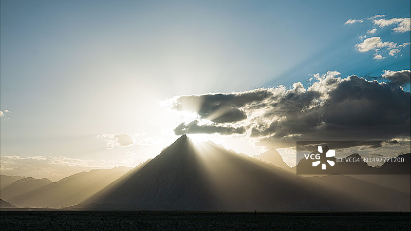 中国新疆喀什地区的K2图片素材