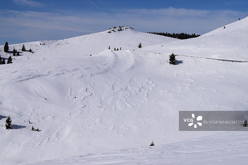 罗马尼亚布切吉高原雪山风光图片素材