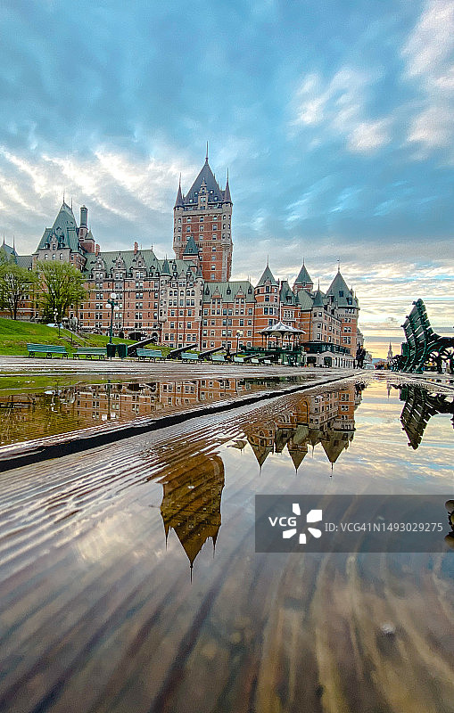 魁北克市芳堤娜城堡酒店的倒影图片素材