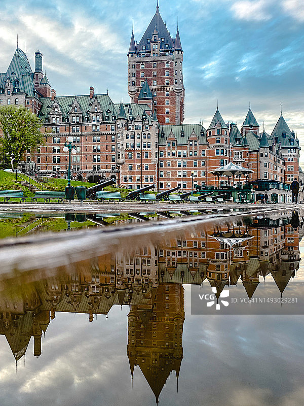 魁北克市芳堤娜城堡酒店的倒影图片素材