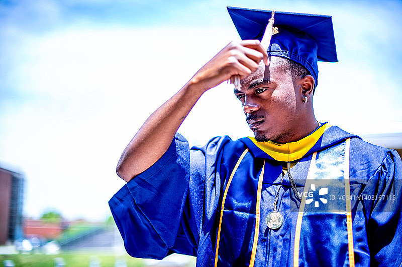 毕业生拨穗图片素材