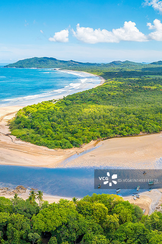 哥斯达黎加瓜纳卡斯特的塔马林多海滩和河口图片素材