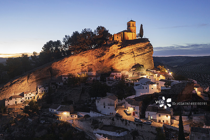黄昏时分的蒙特弗里奥鸟瞰图图片素材