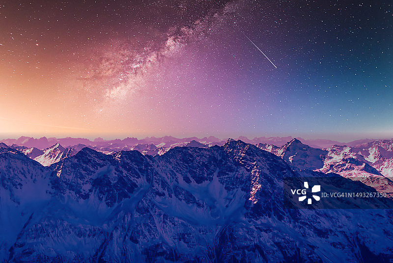 自然风光：山川、蓝天、白云图片素材