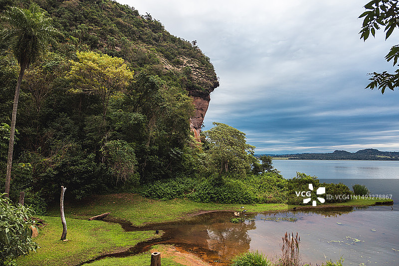 阿根廷米西奥内斯省湖泊风光图片素材
