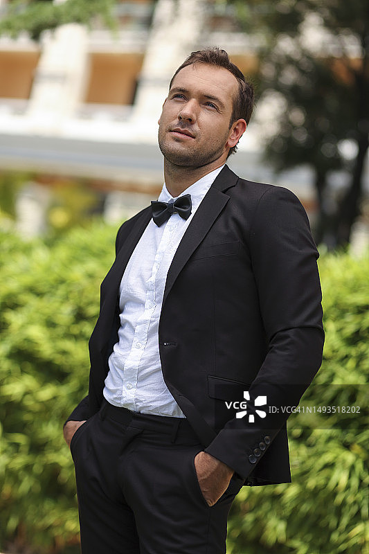 新郎肖像图片素材