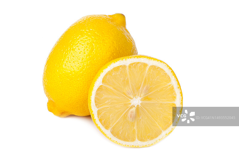 白色背景下的柠檬特写图片素材