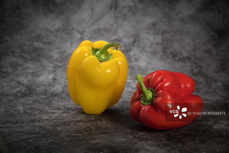 孟加拉国餐桌上的甜椒特写图片素材