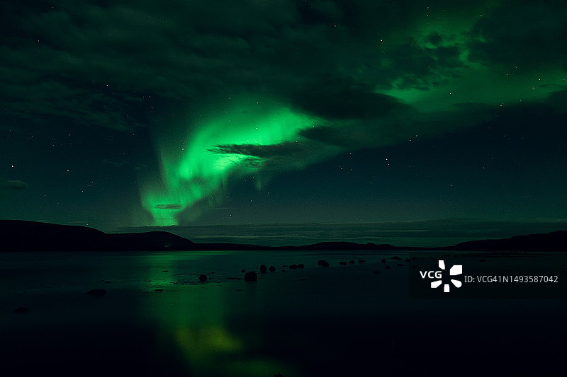 阿拉斯加夜空中的北极光，美国图片素材