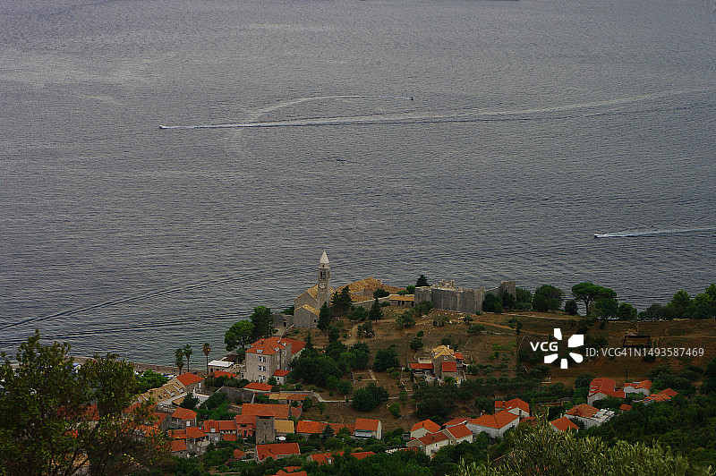 克罗地亚洛普德海边城镇景观高角度视图图片素材