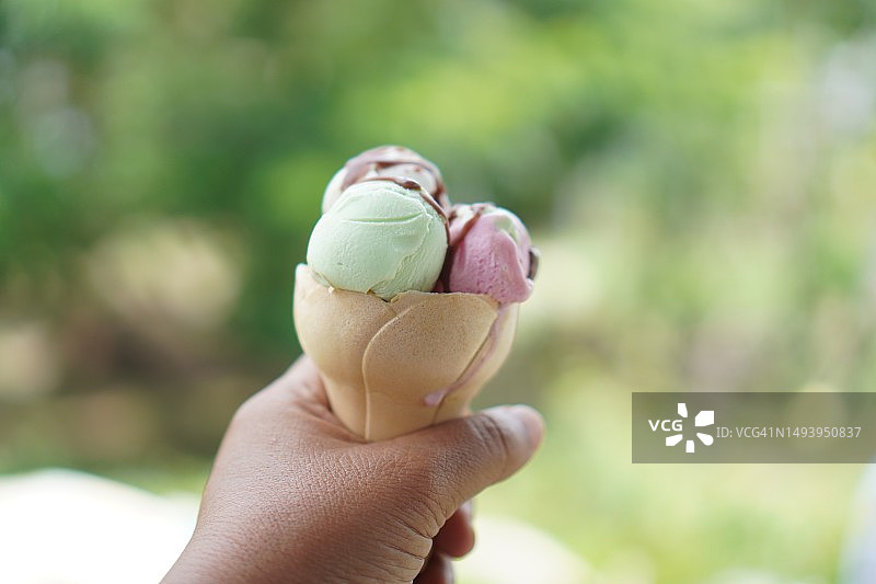 脆皮华夫饼冰淇淋图片素材