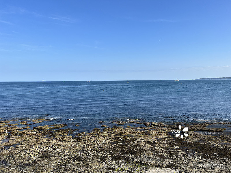 康沃尔郡法尔茅斯城堡海滩的低潮特写图片素材
