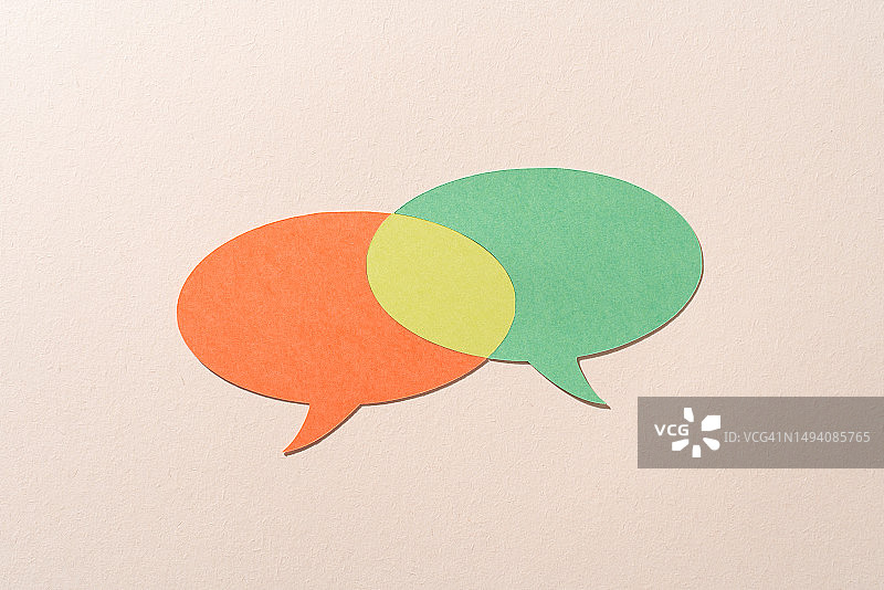 重叠的聊天气泡达成共识，剪纸工艺图片素材