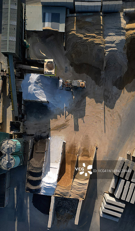 混凝土搅拌站日出图片素材