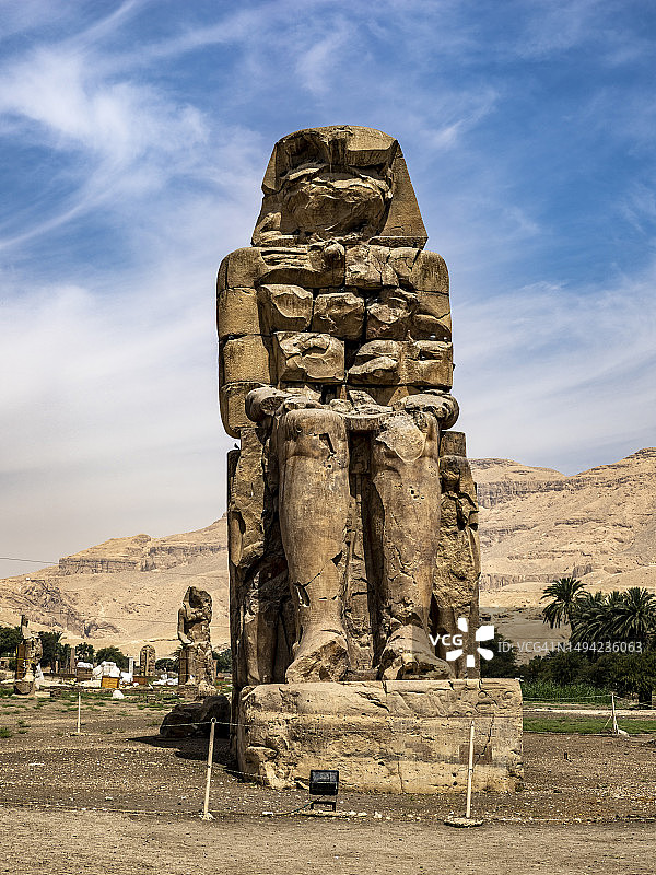 卢克索西岸的门农巨像，古底比斯，埃及图片素材