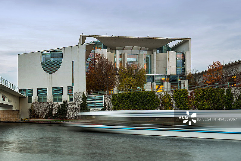 德国总理府与施普雷河（德国柏林）图片素材