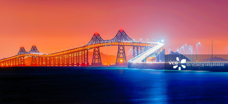 圣拉斐尔的钢铁巨龙，加利福尼亚州图片素材