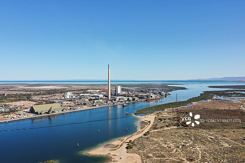 皮里港的商业港口和炼铅厂，斯宾塞湾，南澳大利亚图片素材