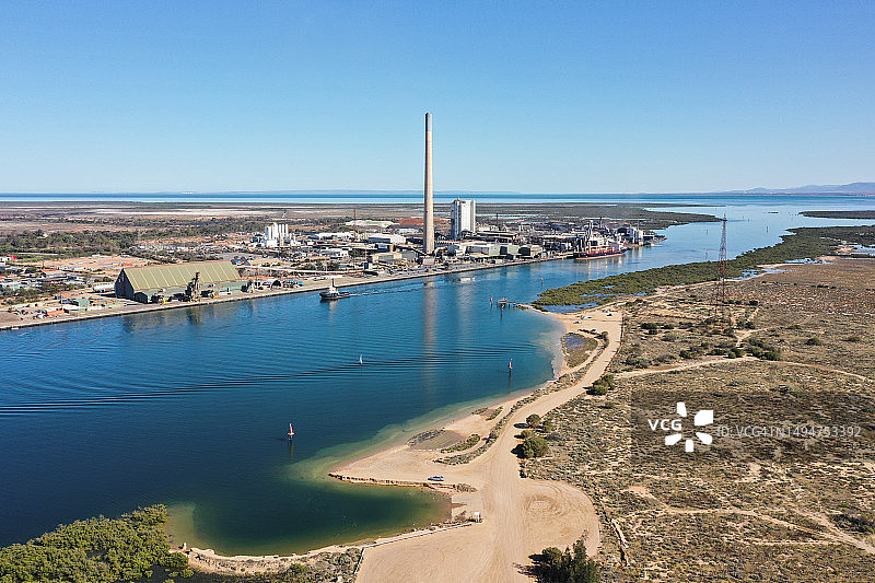 南澳大利亚州皮里港的商业码头和炼铅厂图片素材