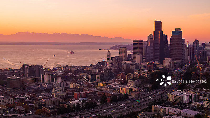 西雅图市中心日落航拍图片素材