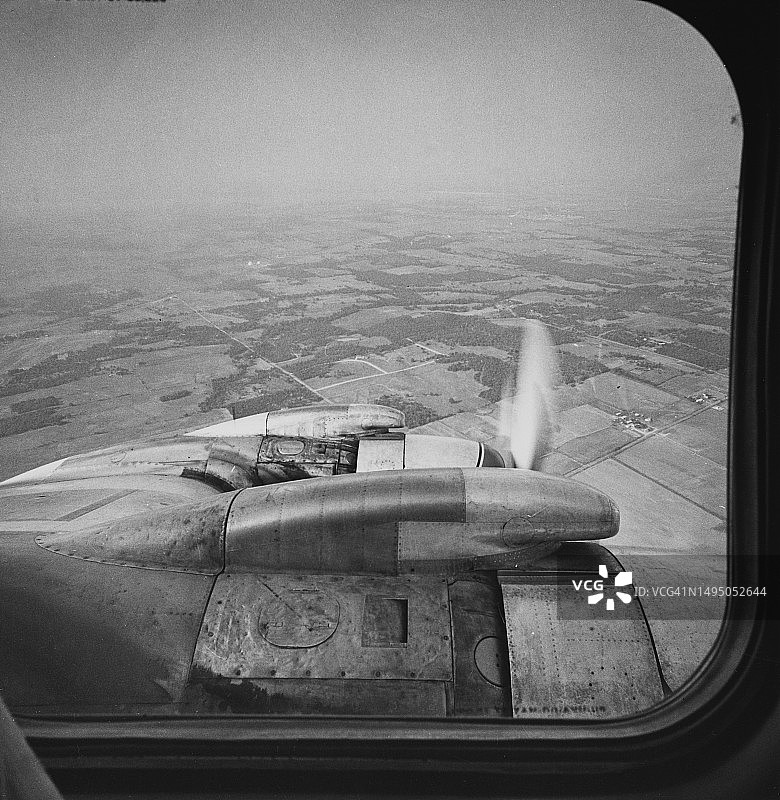 起飞，起飞，飞向远方图片素材