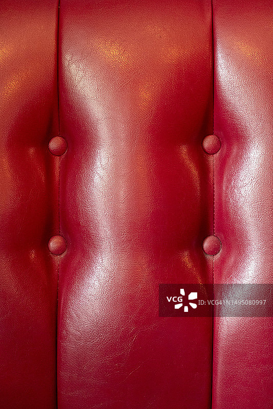红色皮革内饰靠背图片素材