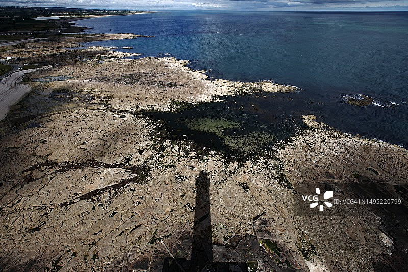 诺曼底海岸和英吉利海峡风光（灯塔顶部视角）图片素材