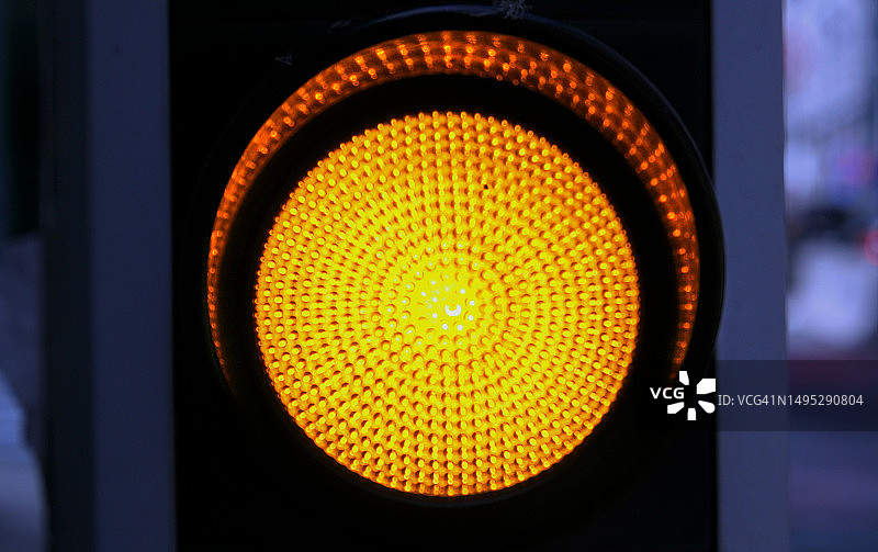 琥珀色交通灯图片素材