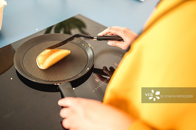 美式薄饼制作过程图片素材