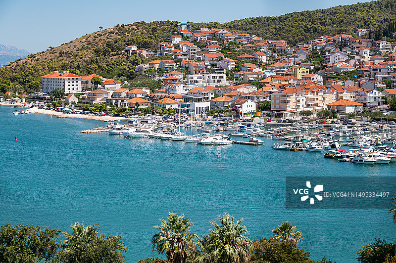 克罗地亚特罗吉尔古镇港口图片素材