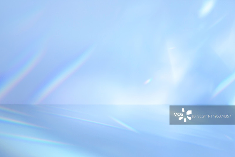 梦幻超现实粉蓝色展示背景，带迪斯科水晶光影效果的3D舞台模板图片素材