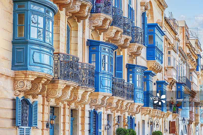 瓦莱塔著名的凸窗建筑风格图片素材