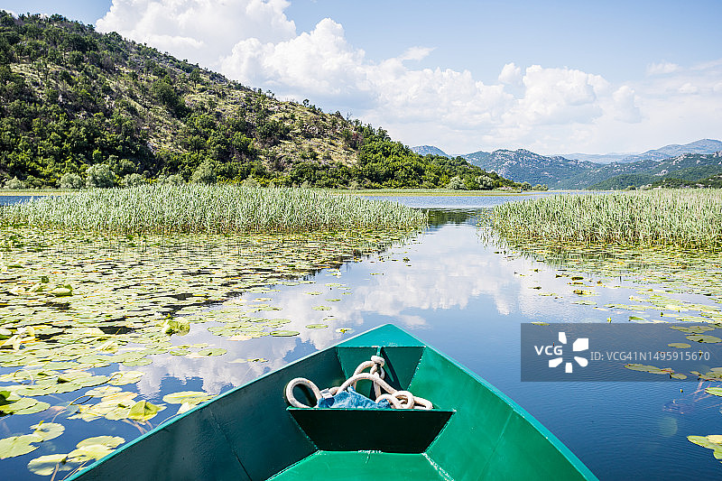 克尔诺耶维察河上的睡莲图片素材