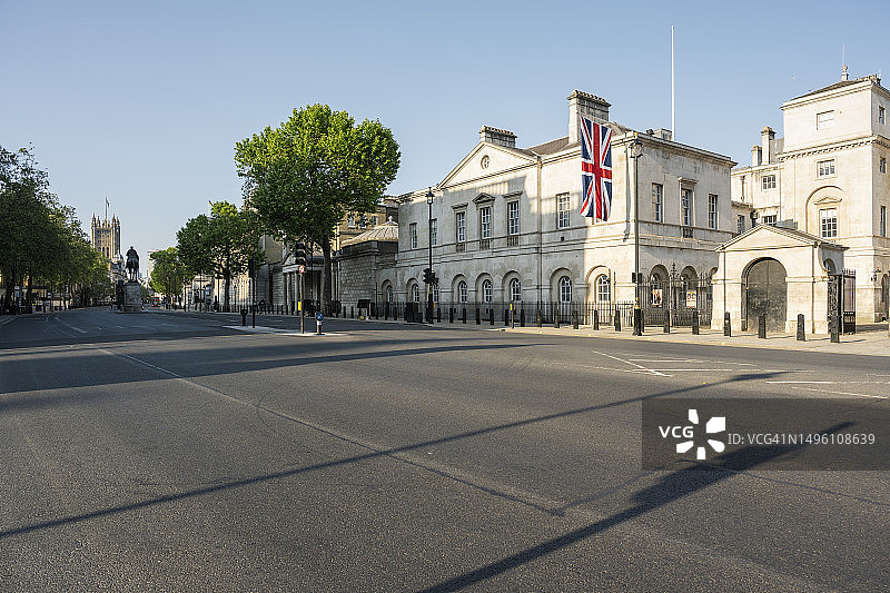 日出时分的伦敦白厅图片素材