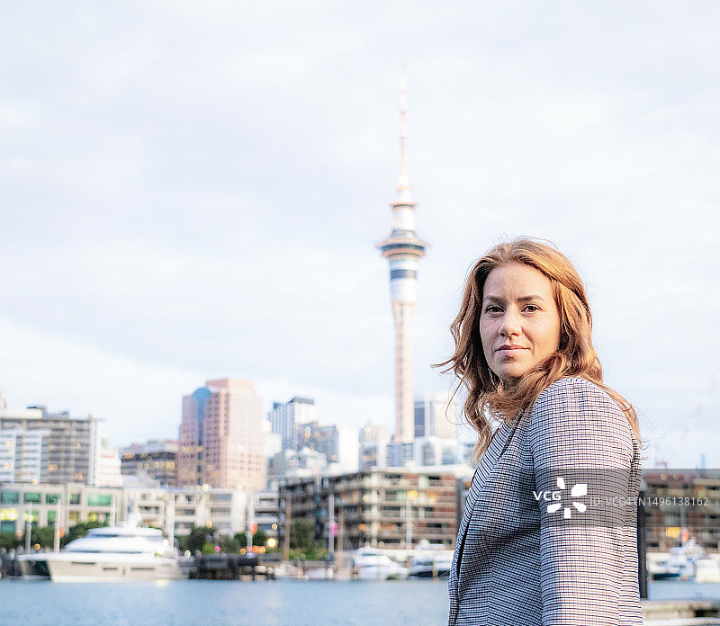 奥克兰高架桥港竖版照片图片素材