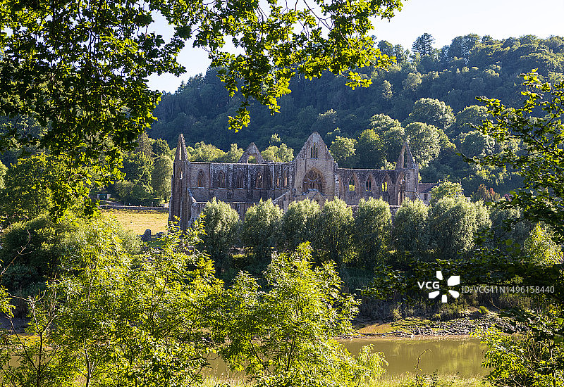 威尔士蒙茅斯郡廷tern修道院遗址图片素材