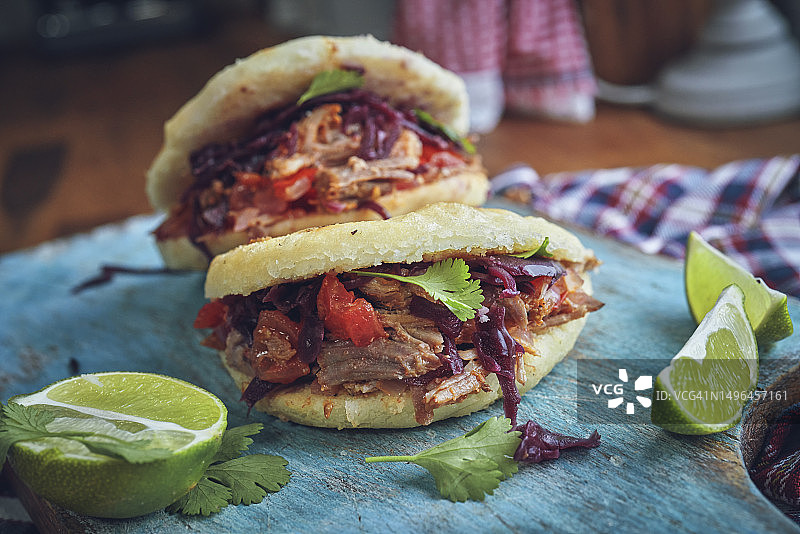 委内瑞拉牛肉阿瑞帕饼图片素材