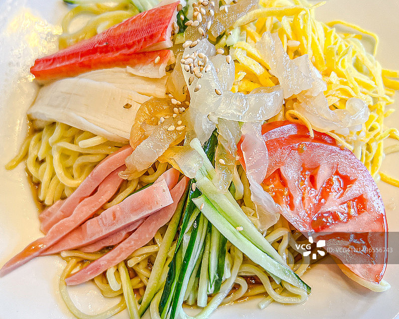 日式中华凉面特写图片素材