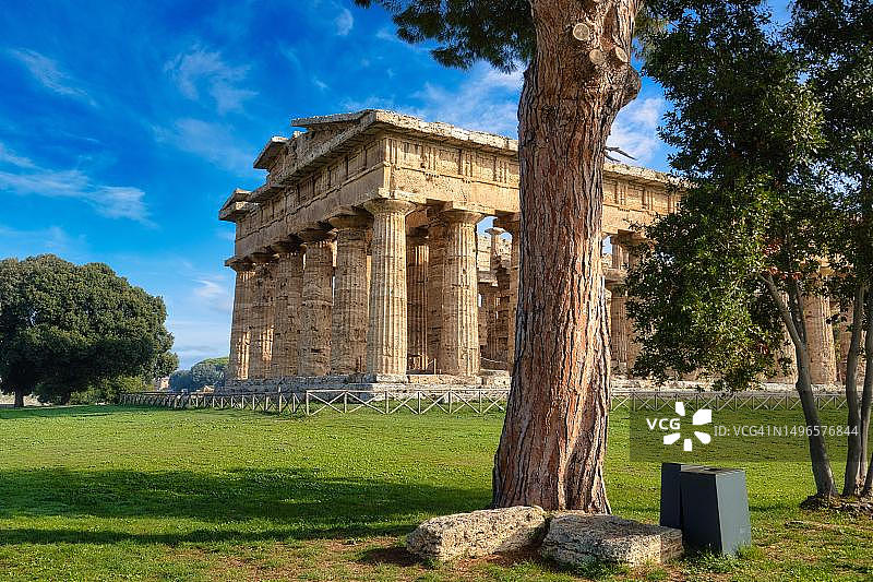 意大利坎帕尼亚帕埃斯图姆的波塞冬神庙和赫拉第二神庙图片素材