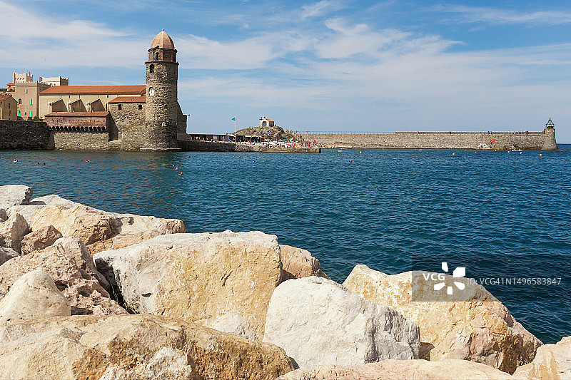 科利乌尔：法国南部著名历史村庄的古老灯塔（ vermeille海岸）图片素材