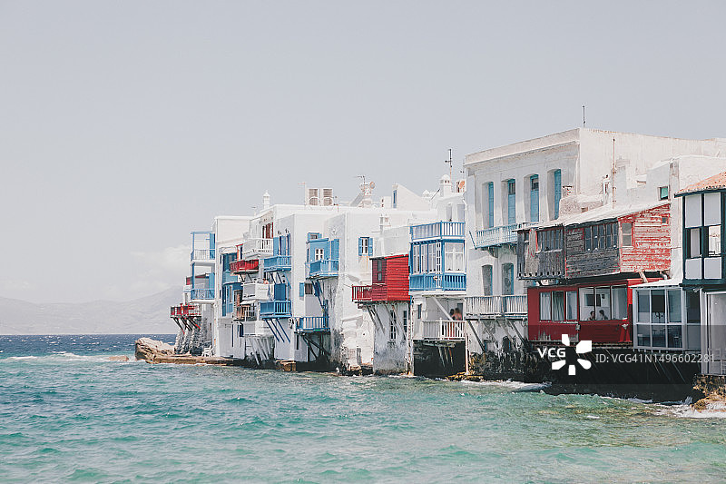 米科诺斯岛的海洋和梯田，希腊图片素材